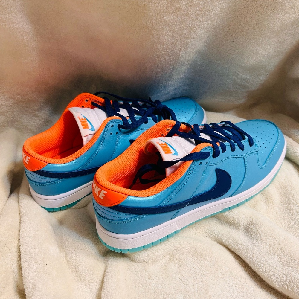 Nike Dunk Low SE 10 1/2 Baltic Blue Orange - Picture 2 of 7